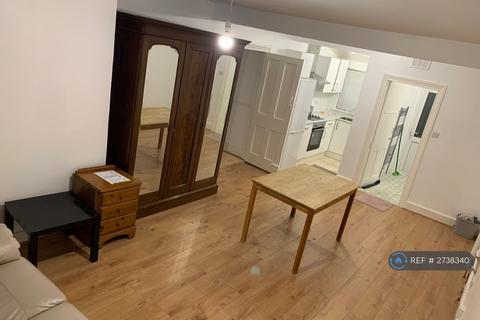 1 bedroom flat to rent, Windsor Road, London, E7