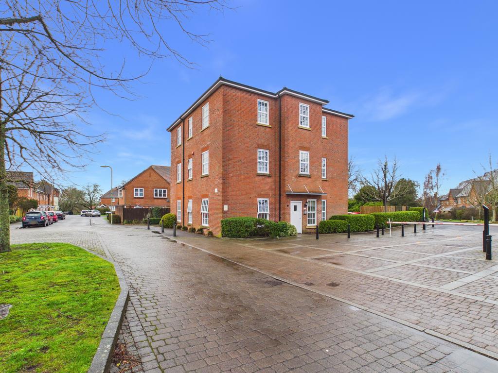 1 Bedroom Flat for Sale