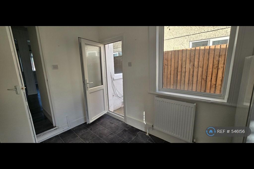 Kitchen To Back Garden