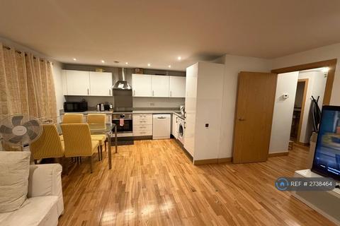 2 bedroom flat to rent, Brecon Lodge, West Drayton, UB7