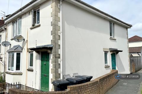 2 bedroom flat to rent, Belton Road, Bristol, BS5