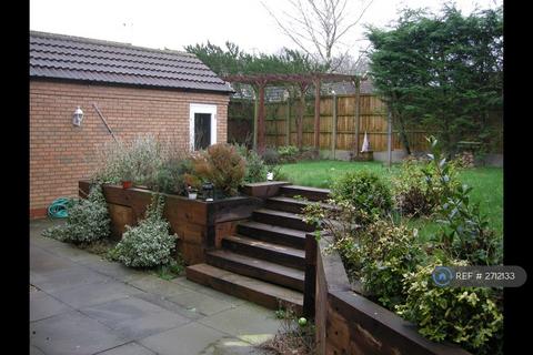4 bedroom detached house to rent, Fairway Meadows, Leicestershire, LE17