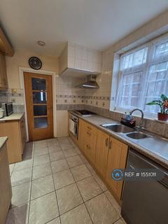 undefined, Chestnut Close, Hayes, UB3