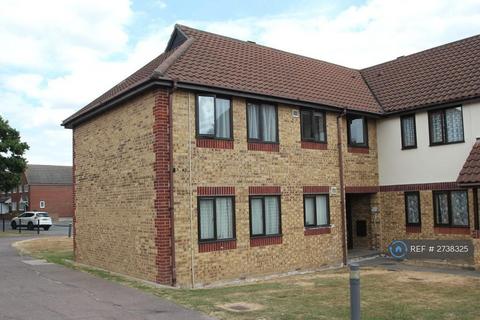 1 bedroom flat to rent, Chinook, Highwoods, Colchester, CO4