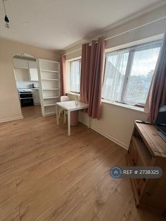 1 bedroom flat to rent, Chinook, Highwoods, Colchester, CO4