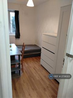 1 bedroom in a house share to rent, Holloway Road, London, N19