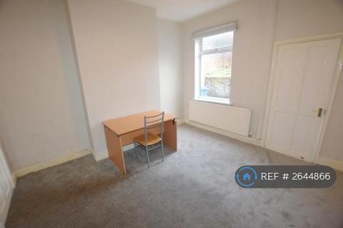 3 bedroom terraced house to rent, City Road, Sheffield, S2