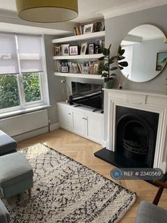 3 bedroom semi-detached house to rent, Kingslyn Crescent, London, SE19