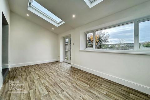 3 bedroom semi-detached house for sale, Newport Road, Cowes, Isle of Wight