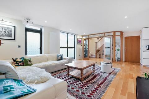 undefined, Winforton Street, Greenwich, SE10 8UR