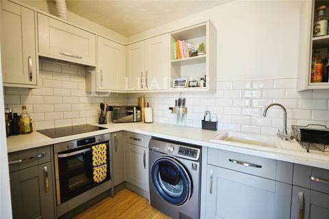 2 bedroom flat to rent, Wells Street, Chelmsford, Essex, CM1