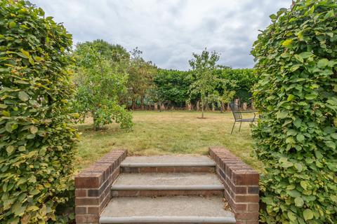 4 bedroom detached bungalow for sale, Greenhill Road, Sandford, Winscombe