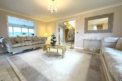 4 bedroom detached house for sale, Whalley Road, Salmesbury PR5