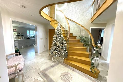 4 bedroom detached house for sale, Whalley Road, Salmesbury PR5