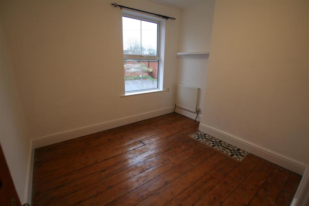 Portlandst,62bed2.JPG