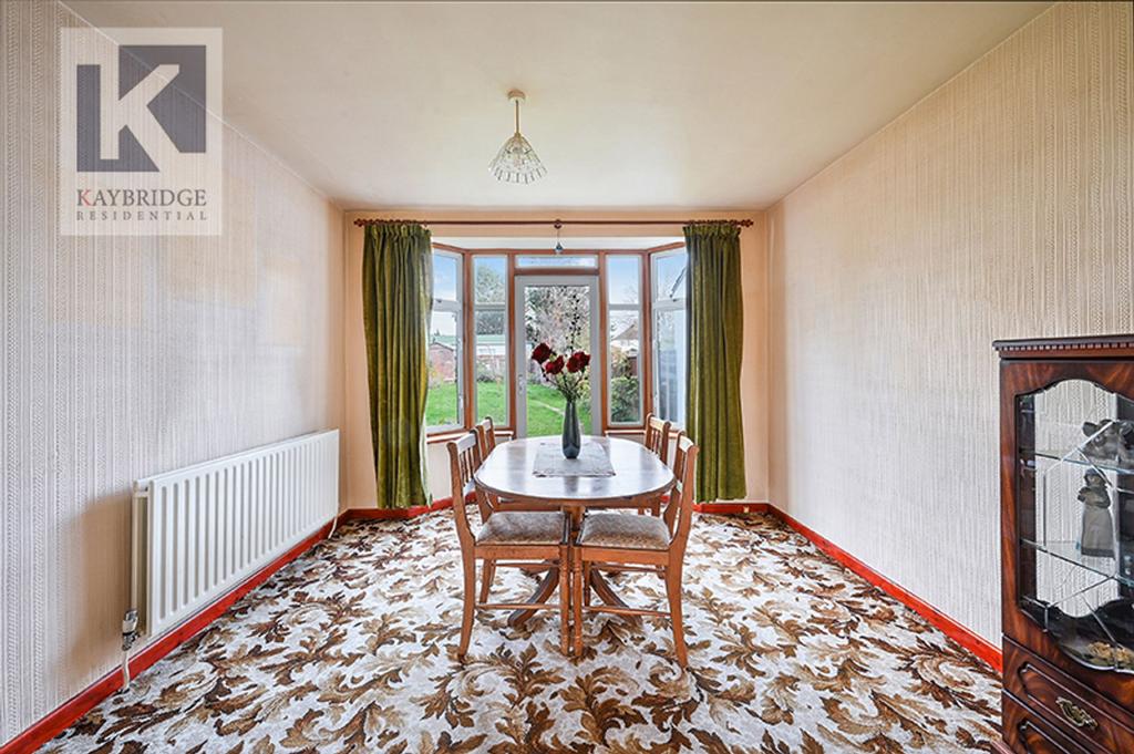 Walsingham Gardens, Epsom - KT19 0 LX