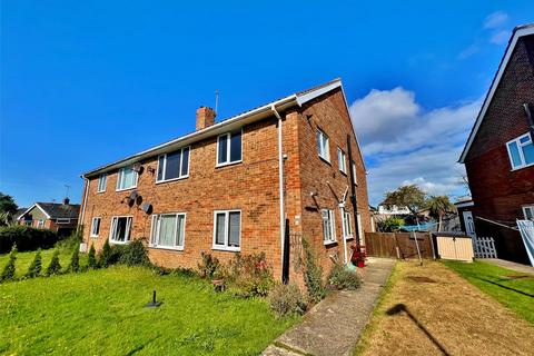 2 bedroom flat to rent, Braemar Way, West Sussex PO21