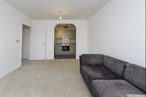 2 bedroom flat for sale, Aspects Court, Slough, SL1