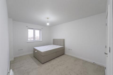 2 bedroom flat for sale, Aspects Court, Slough, SL1