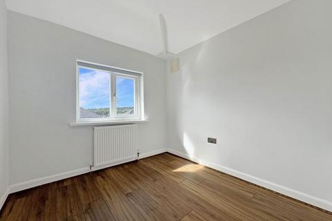 3 bedroom detached house to rent, Ashcroft Rise CR5