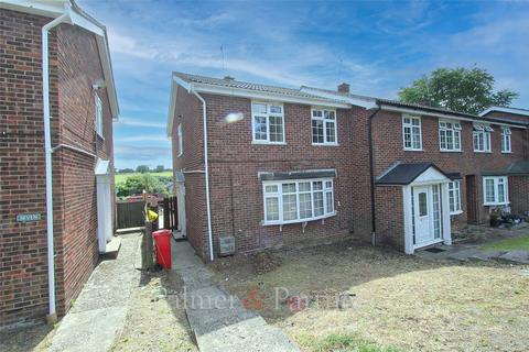 4 bedroom end of terrace house to rent, Leam Close, Colchester, Essex, CO4