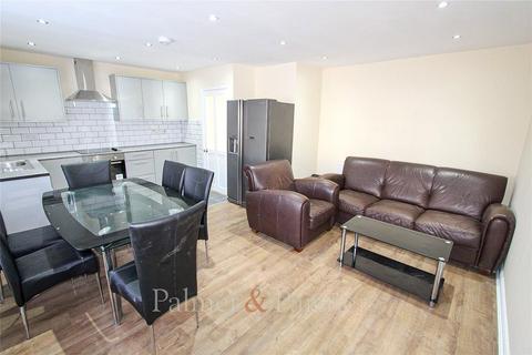 4 bedroom end of terrace house to rent, Leam Close, Colchester, Essex, CO4