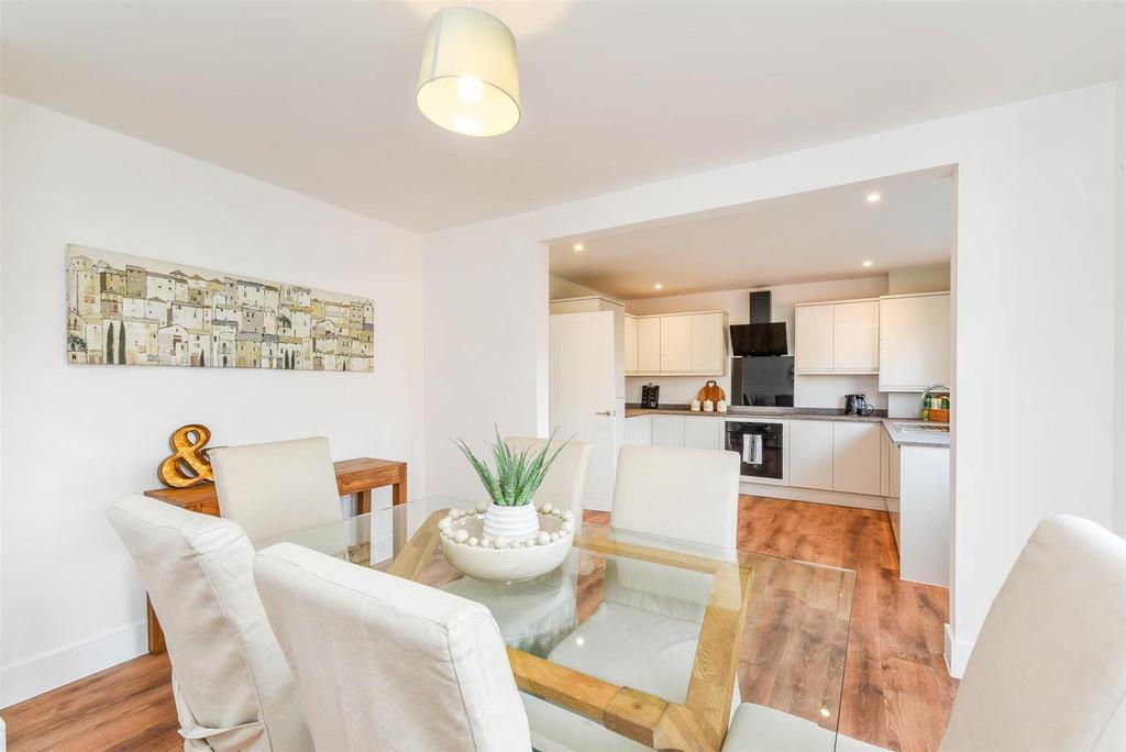 Dining Room/Kitchen