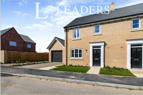 3 bedroom semi-detached house to rent, Jubilee Way, Wrentham, NR34