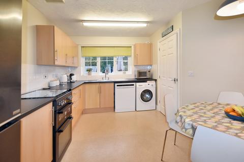 2 bedroom end of terrace house for sale, Cheshire Close, Stamford