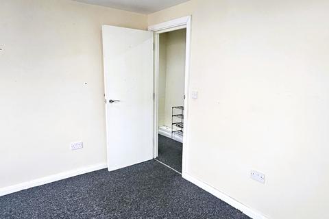 1 bedroom flat to rent, Western Road, Southall, UB2