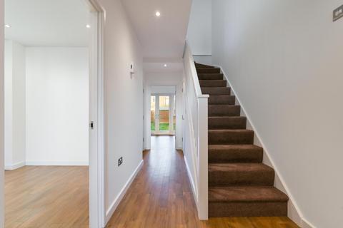 undefined, Reynard Way, Brentford, TW8