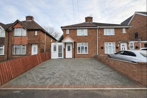 3 bedroom semi-detached house to rent, 3 Bedroom House To Let - HP12