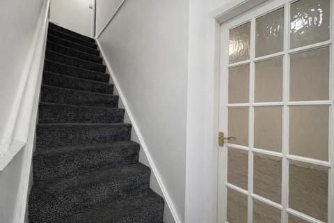 3 bedroom semi-detached house to rent, 3 Bedroom House To Let - HP12