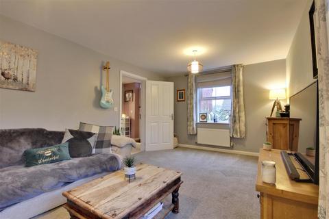 3 bedroom detached house for sale, Fairview Close, Beverley