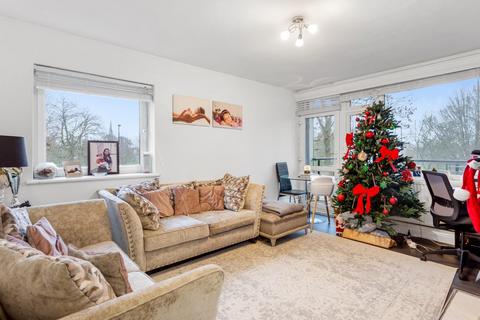 2 bedroom flat to rent, Highbury New Park, London, N5