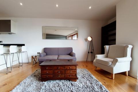2 bedroom apartment to rent, Wharf Approach, Leeds LS1
