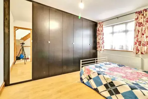 3 bedroom maisonette to rent, Loretto Gardens, HA3