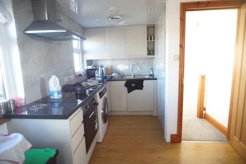 3 bedroom maisonette to rent, Loretto Gardens, HA3