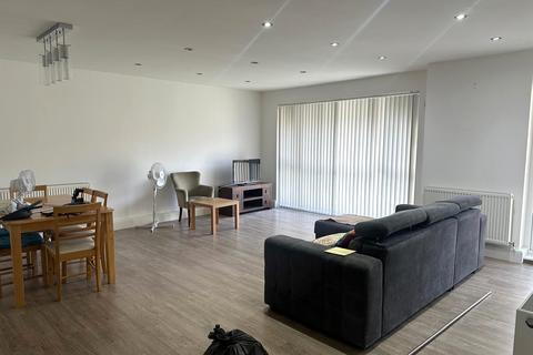 undefined, White house drive, HA74NQ