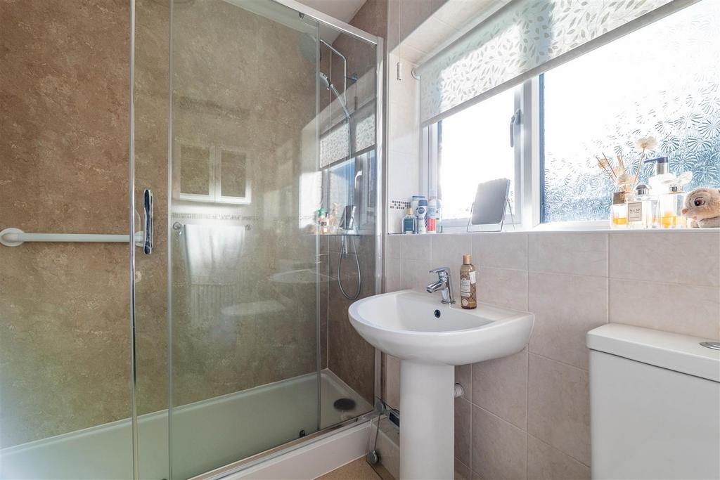 Family Shower Room