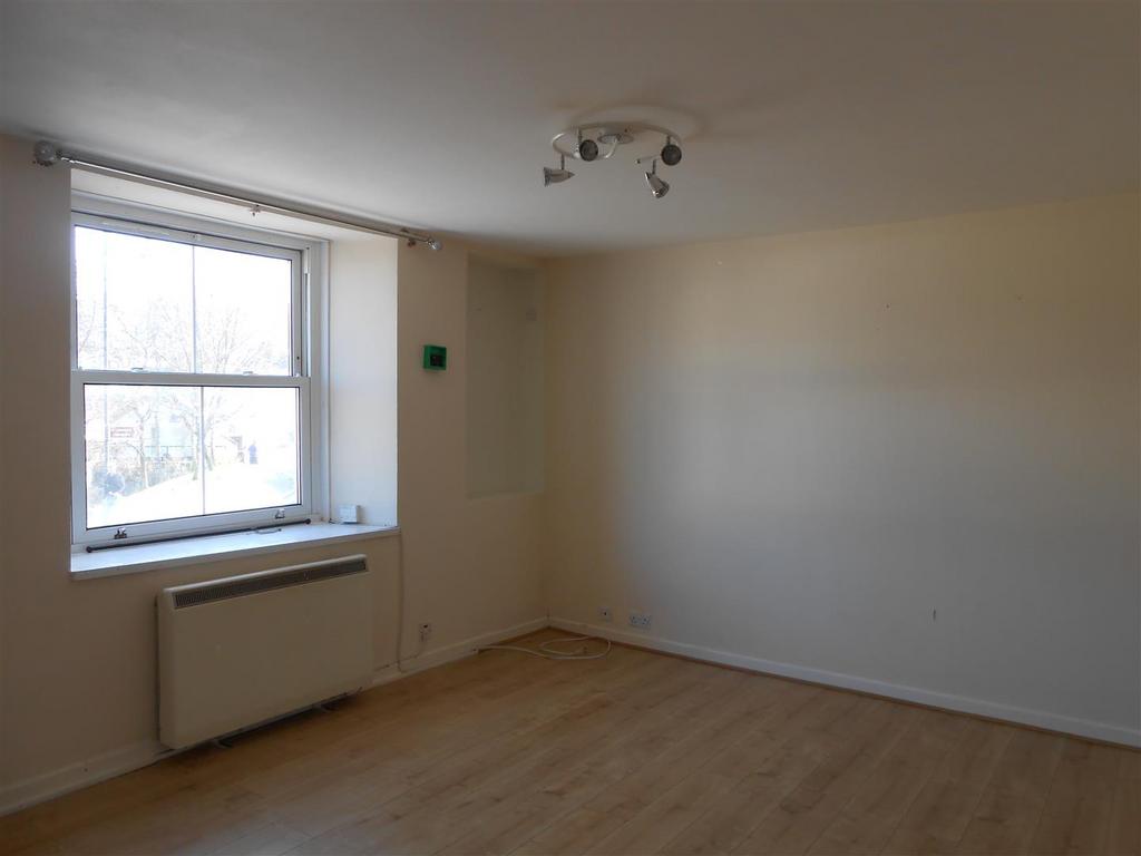 Lounge/Kitchen
