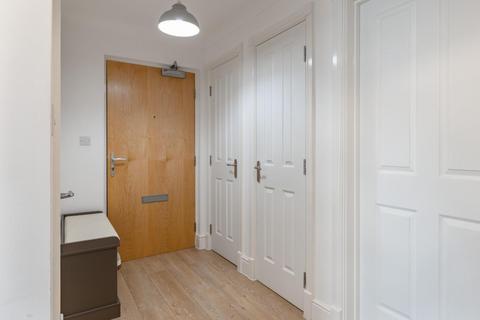 undefined, Andrews Close, Warwick