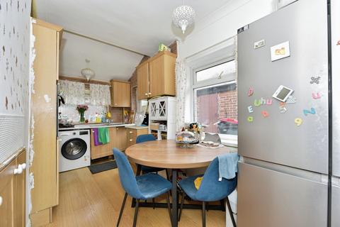 undefined, Fitzwilliam Road, Rotherham, South Yorkshire, S65