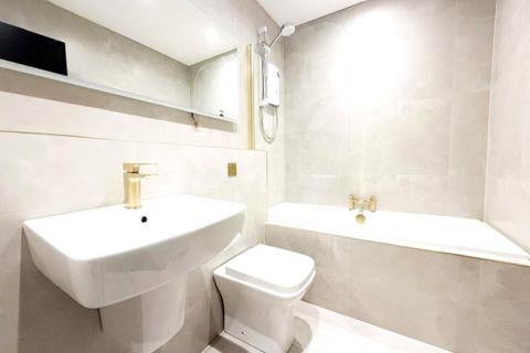 3 bedroom property to rent, Inverness Terrace, London, W2