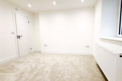3 bedroom property to rent, Inverness Terrace, London, W2