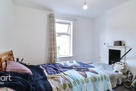 2 bedroom terraced house for sale, Providence Street, Ashford