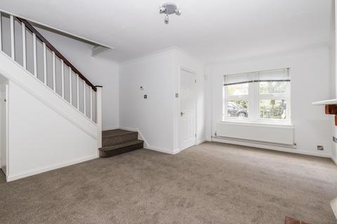 3 bedroom terraced house to rent, Kings Terrace, PO10