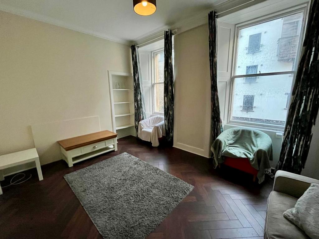 Livingroom 4