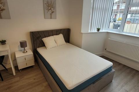 undefined, Room 1 90A Windermere Rd, BRISTOL