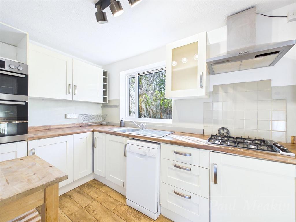 Kitchen..jpg